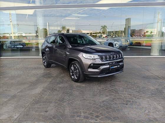 JEEP COMPASS 1.3 T270 TURBO FLEX LONGITUDE AT6 JEEP COMPASS 1.3 T270 TURBO FLEX LONGITUDE AT6
